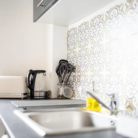 Vicheia - 33 Apartment